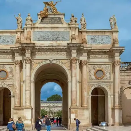 Otel De L'academie Place Stanislas, Centre , Gare Et Congres 2*
