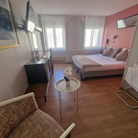 Hotel De L'academie Place Stanislas, Centre , Gare Et Congres Nancy