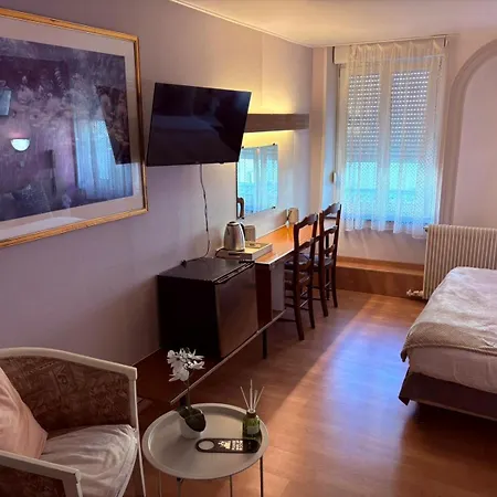 De L'academie Place Stanislas, Centre , Gare Et Congres 2* Nancy