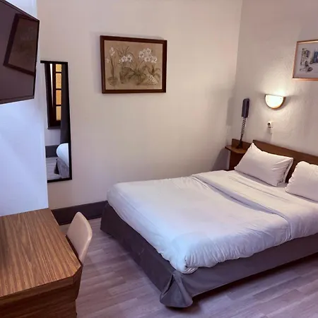 De L'academie Place Stanislas, Centre , Gare Et Congres Hotel 2*