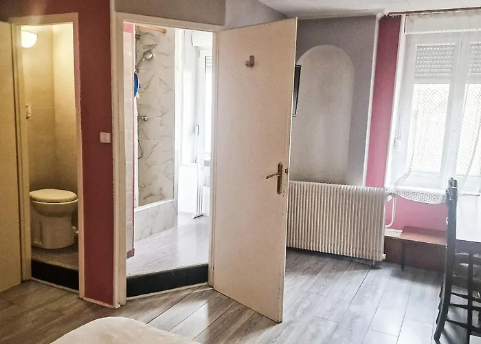 De L'academie Place Stanislas, Centre , Gare Et Congres Hotel 2*