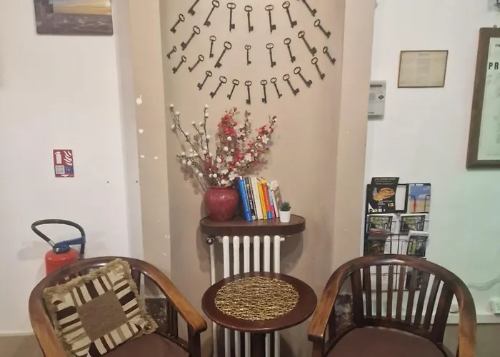 De L'academie Place Stanislas, Centre , Gare Et Congres Hotel