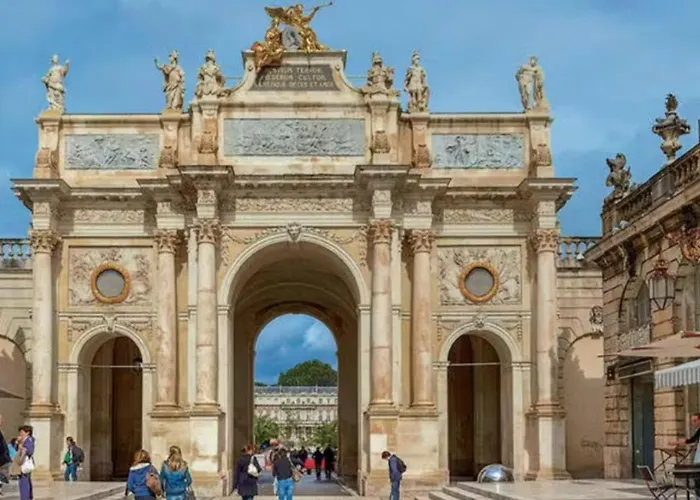 Hotel De L'academie Place Stanislas, Centre , Gare Et Congres 2*