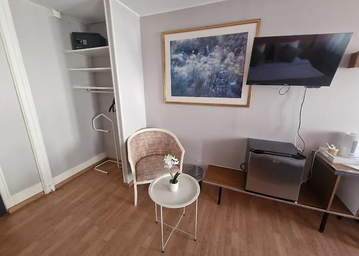 De L'academie Place Stanislas, Centre , Gare Et Congres 2*